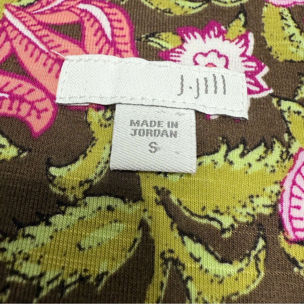 J. Jill Floral Maxi Dress in Pink and Green - Picture 3 of 9